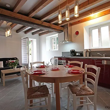 Casa de Férias Ancien Moulin Avec Terrasse Et Animaux Acceptes - Fr-1-497-84 Longny les Villages